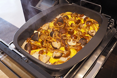 炊きあがったらさつまいもご飯の完成