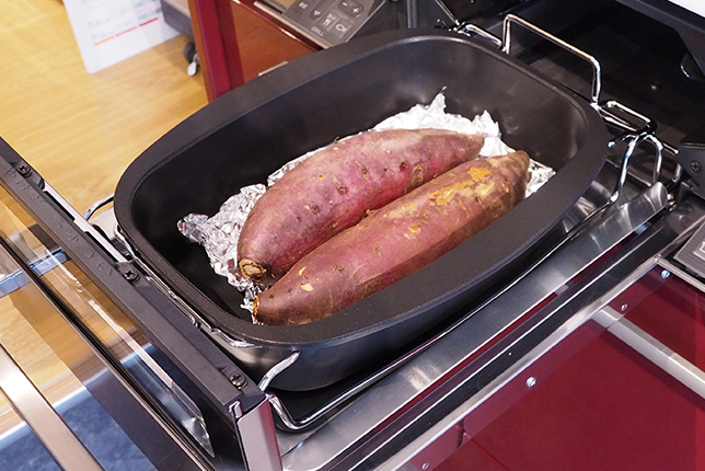 ココットダッチオーブン焼き芋のできあがり