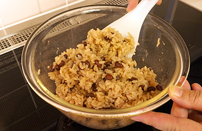 電子オーブンで作る赤飯とプリ照り焼き