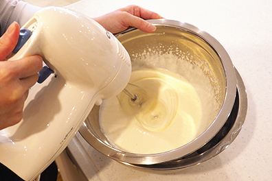 ホイップクリームを作る