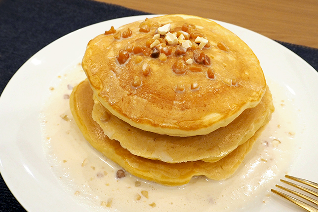 ハワイ風マカダミアナッツパンケーキ