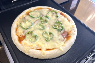 ガスコンロで手作りピザ