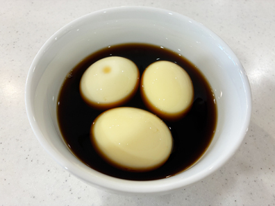 ガスコンロでゆで卵の燻製