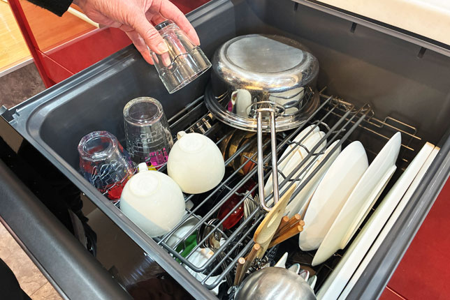 スライドオープン食洗機