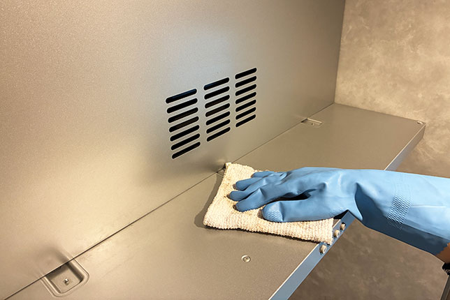 レンジフード天面掃除