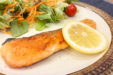 パナソニックIHで作る鮭のムニエル