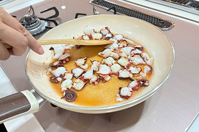 フェイシスグランド炊飯鍋で蛸飯