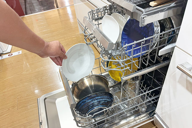 エコカナフロントオープン食洗機展示中