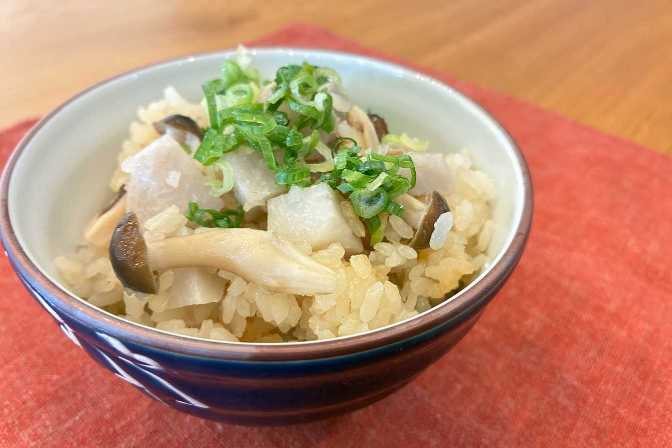 パロマフェイシスグランド里芋ときのこの炊き込みご飯