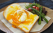 休日のご馳走朝ごはん！とろ～り半熟卵が美味しいエッグベネディクト風クロックマダム作り方動画レシピ