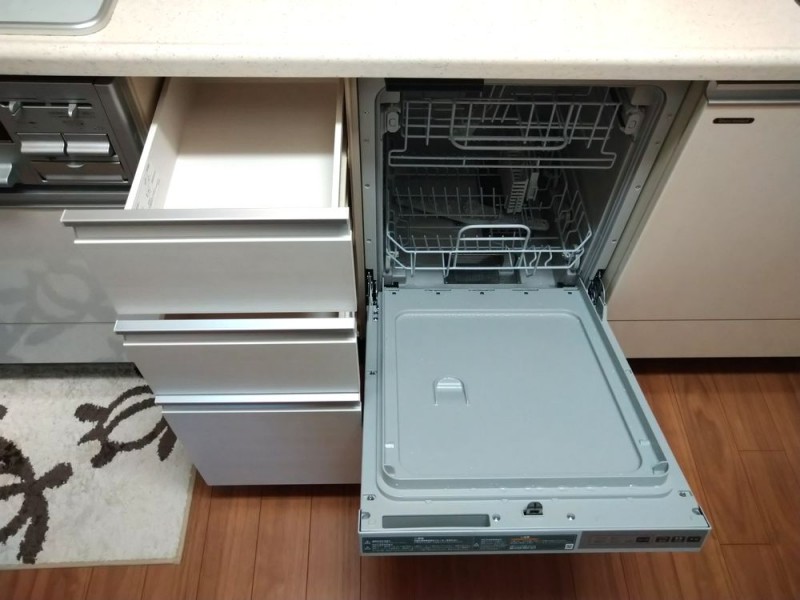キッチンの既存収納を撤去しリンナイフロントオープン食洗機 ユニット収納に交換 電気工事含む食洗機新規設置工事 キッチンの既存収納を撤去しリンナイフロントオープン食洗機 ユニット収納に交換 電気工事含む食洗機新規設置工事