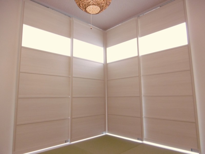仕切りにスクリーンパーテーションを採用 自分だけの空間が作れるモダンな和室に 横浜市保土ヶ谷区マンションリフォーム施工事例 仕切りにスクリーンパーテーションを採用 自分だけの空間が作れるモダンな和室に 横浜市保土ヶ谷区マンションリフォーム施工事例