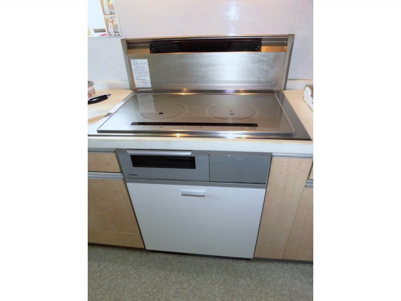 ビルトインガスコンロからihクッキングヒーターへ交換 同時に電源工事とオーブンを収納棚へ変更 横浜市緑区一戸建てリフォーム施工事例