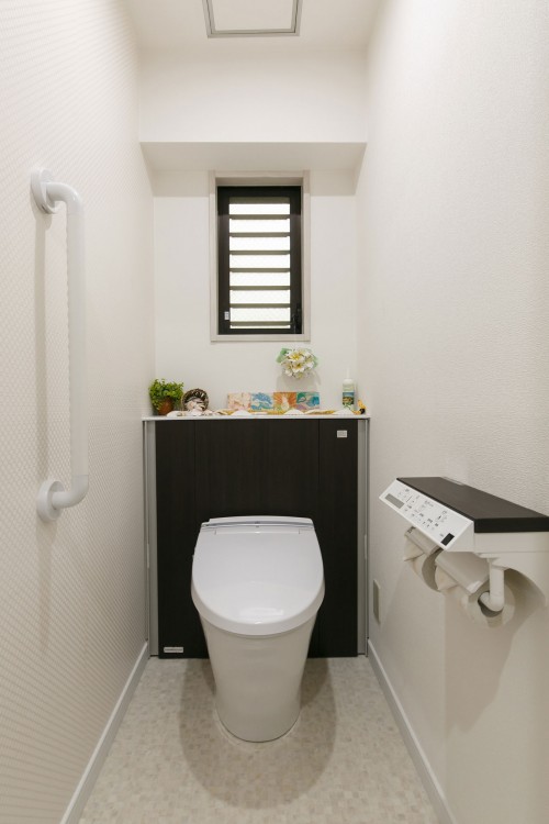 内装リフォームで新築のように生まれ変わったトイレ空間