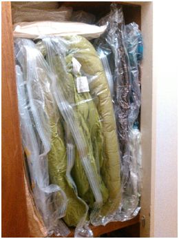 クローゼットの中の客用布団