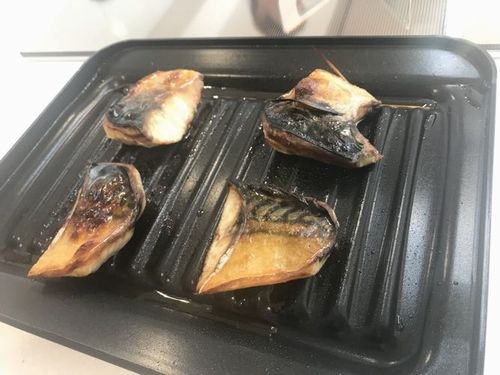 ココットプレートで焼きサバ