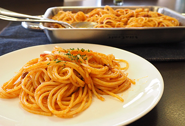 浅グリルを食卓へそのままへ