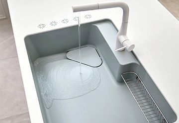 アクリストンの流レールシンク