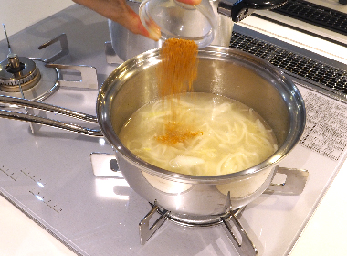 玉ねぎのコンソメスープ