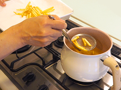 マルチポットで揚げ物気軽に