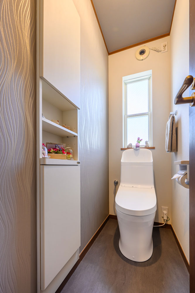 【横浜市南区】毎日使うからこそこだわりを！TOTO「ZR2」で快適さを追求した2階トイレリフォーム