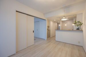 洋室は扉を閉めれば個室に