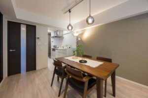 ウォームカラーリノベーション事例カナジュウコーポレーション