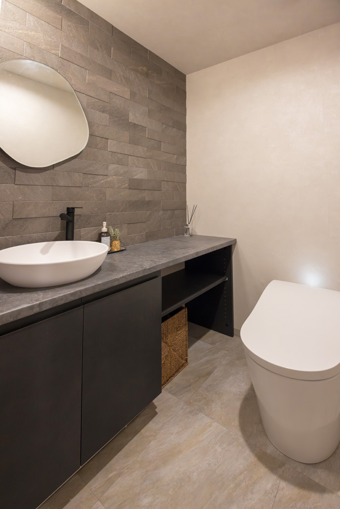 TOTO「ネオレスト」を採用したトイレ空間